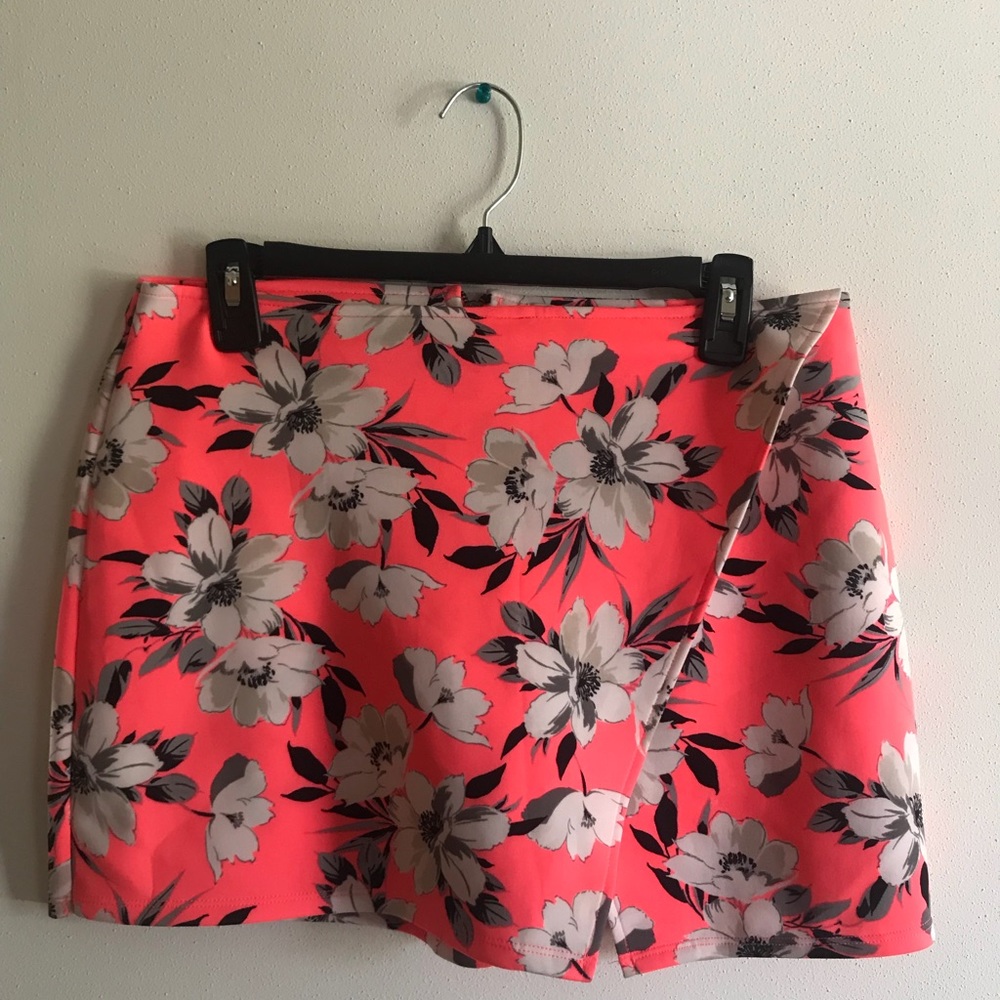 Hollister Skirt/Short
